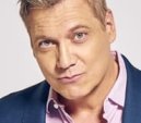 Holt McCallany